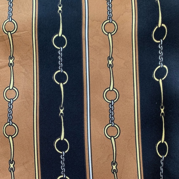 Gucci Velvet/Silk Horsebit Shorts - Picture 8 of 11